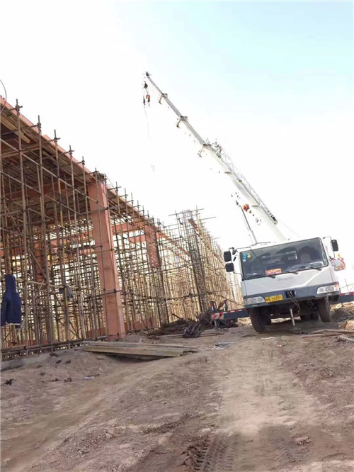 丹江口市吊车作业的安全注意事项有哪些？